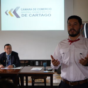 Municipalidad de El Guarco y Cámara de Comercio, Industria, Turismo y Servicios de Cartago firmaron convenio para favorecer a emprendedores y microempresas del cantón