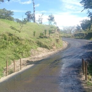 Mejora en caminos de las zonas rurales del cantón